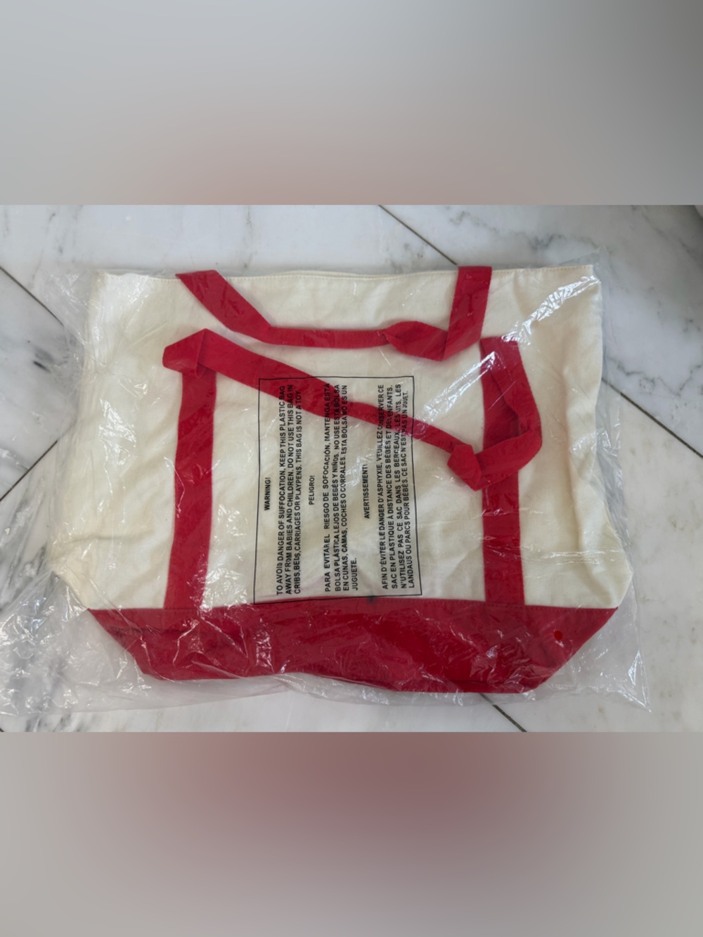 New in Bag Lego branded cream and red tote bag - Picture 2 of 4